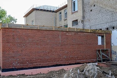 В Бузулуке обновляют важные соцобъекты